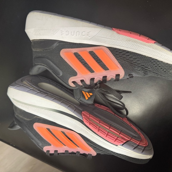 NWOT Black Pink Orange Adidas Bounce Athletic Sneakers tried in house only once. - Picture 4 of 7